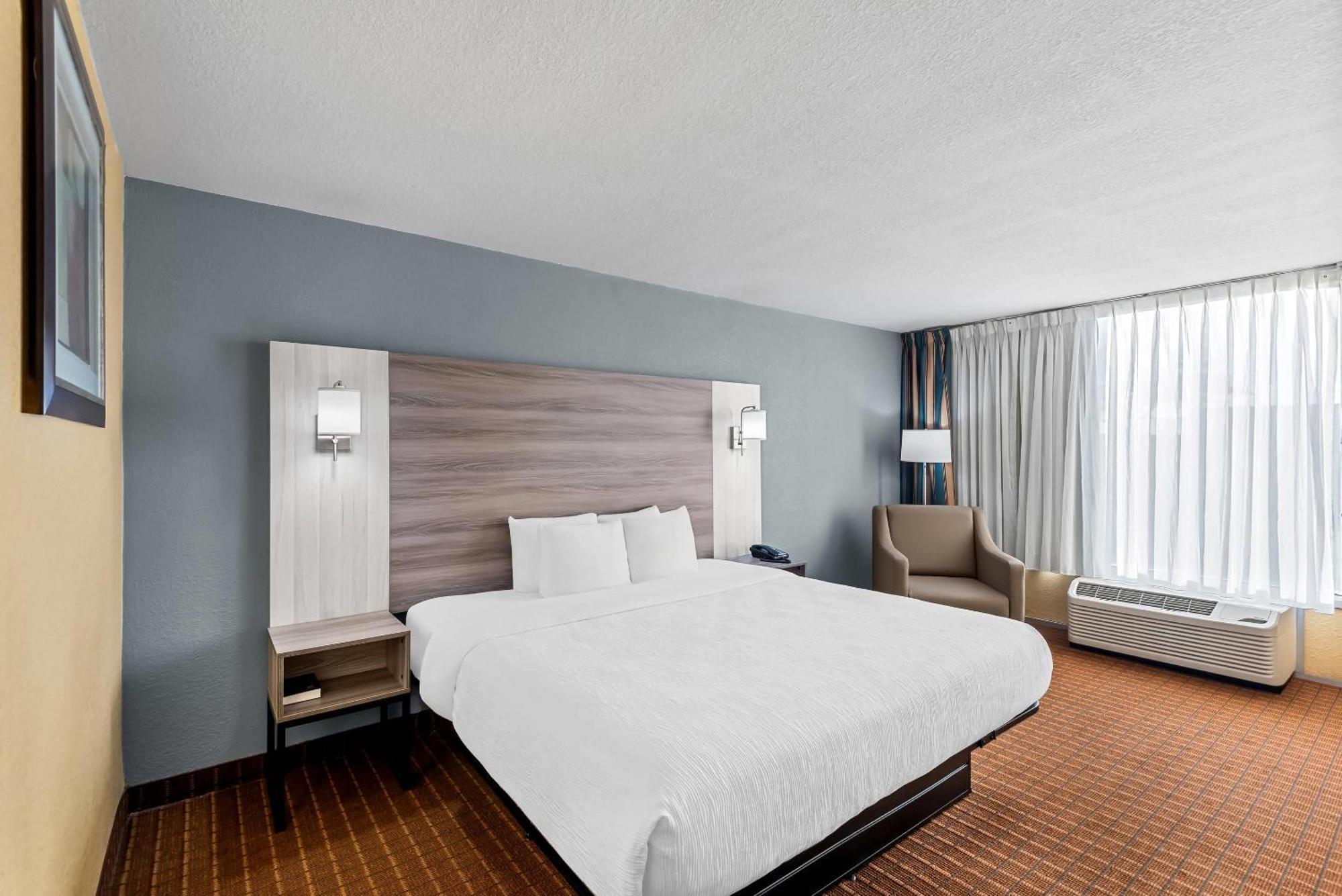 Quality Inn Fort Dodge Exterior photo