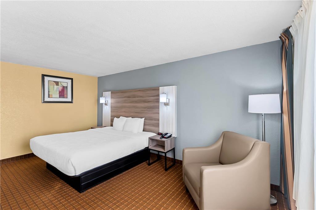 Quality Inn Fort Dodge Room photo